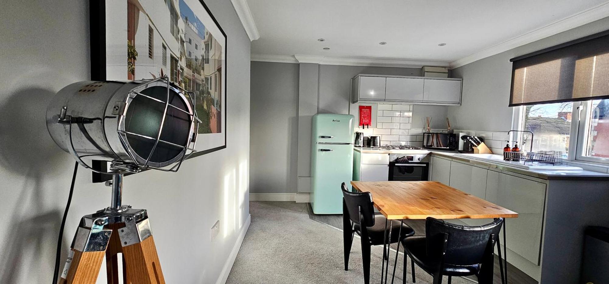 קארדיף Victoria House By Switchback Stays מראה חיצוני תמונה