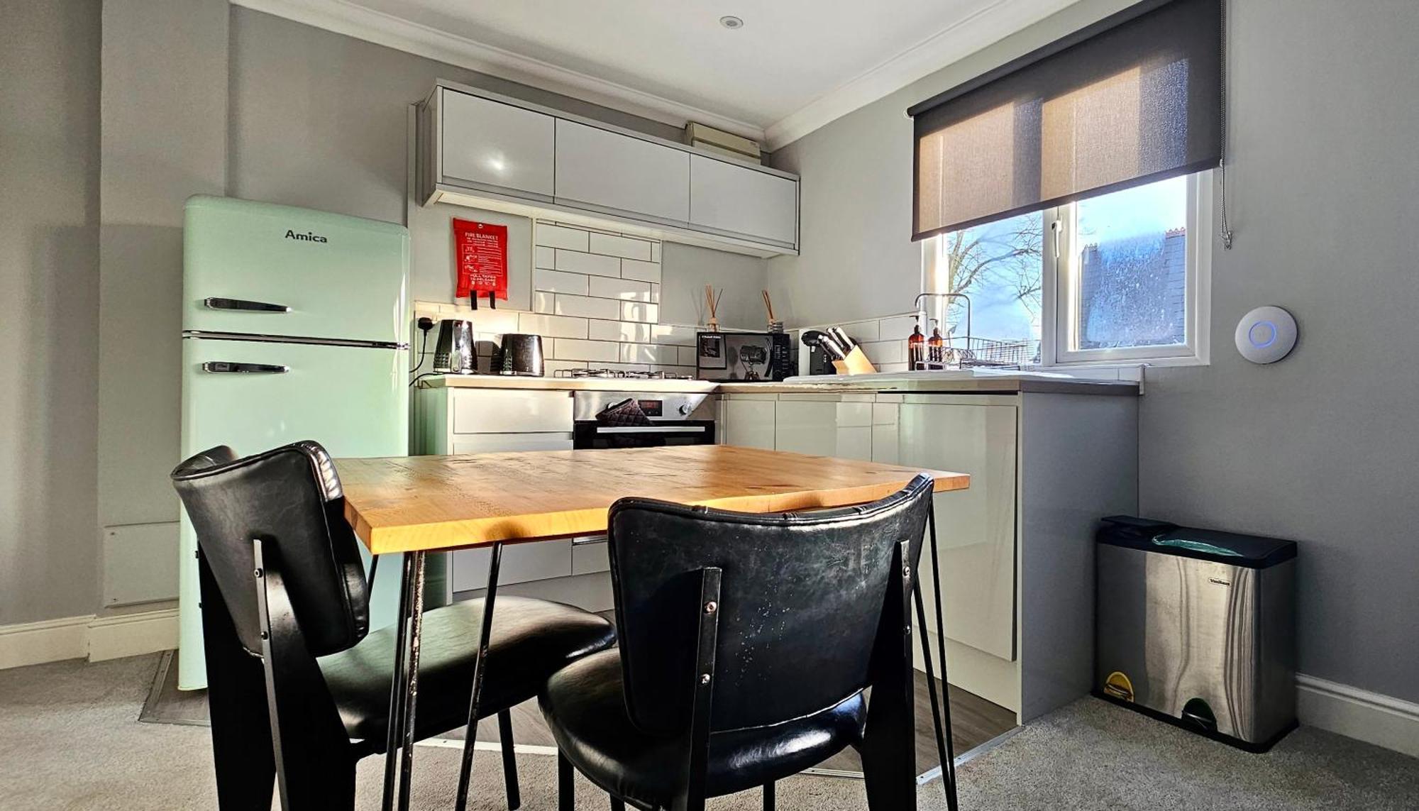 קארדיף Victoria House By Switchback Stays מראה חיצוני תמונה